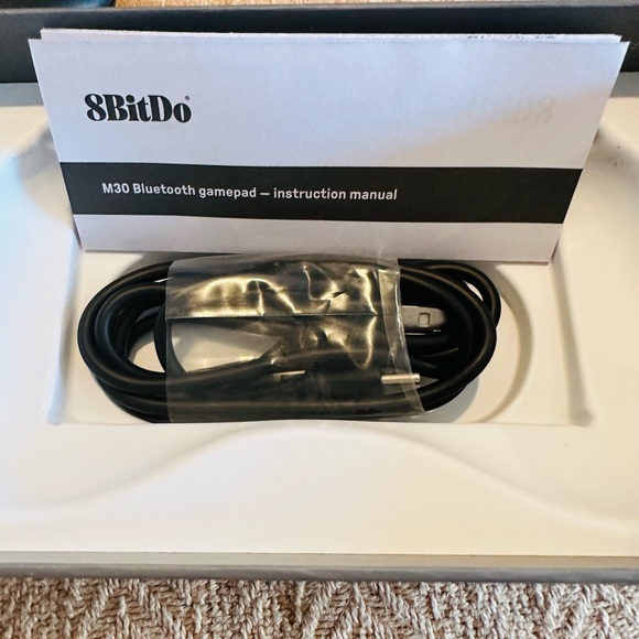 8BitDo M30 Bluetooth gamepad switch,windows,android... black new - Picture 4 of 8
